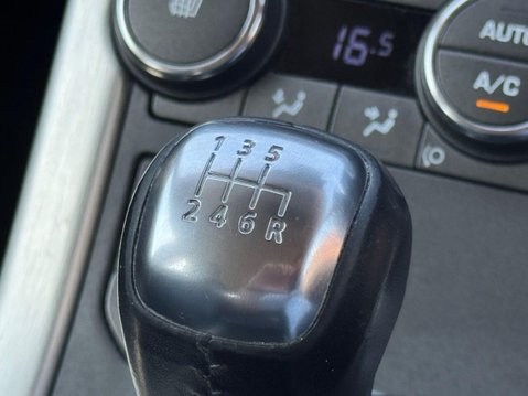 Land Rover Range Rover Evoque 2.2 SD4 Pure Tech SUV 5dr Diesel Manual 4WD Euro 5 (s/s) (190 ps) 21