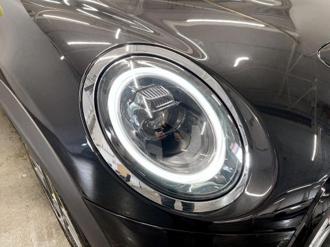 Mini Hatch Cooper SE 32.6kWh Level 2 Hatchback 3dr Electric Auto (184 ps) 1 Owner - S 9