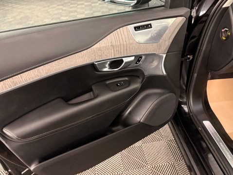 Volvo XC90 2.0h T8 Recharge 18.8kWh Ultimate Bright Auto 4WD Euro 6 (s/s) 5dr 29