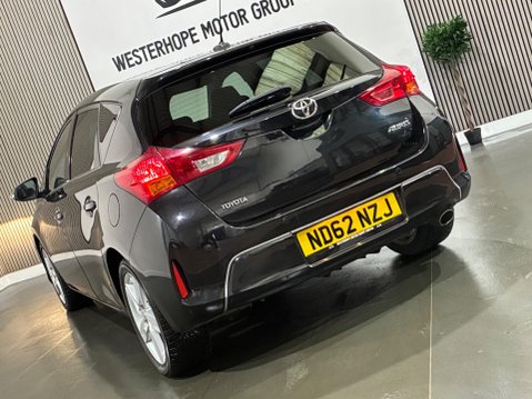 Toyota Auris 1.6 V-Matic Excel Euro 5 5dr 18