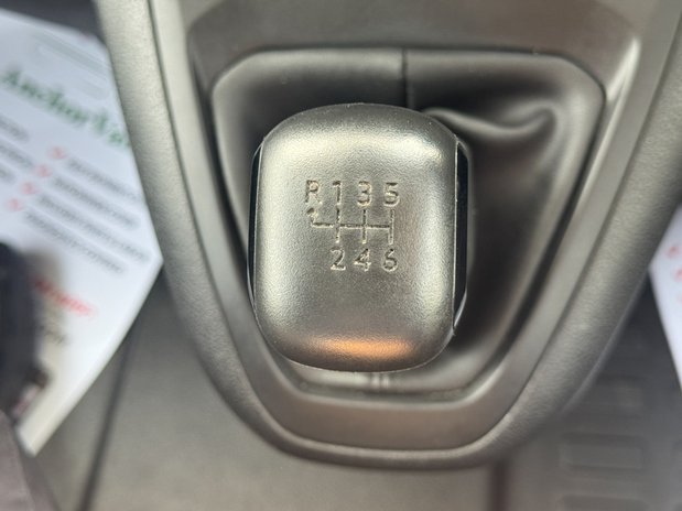 Peugeot Expert MWB L2H1 Low Roof Professional Air Con Cruise Sensors EURO 6 34
