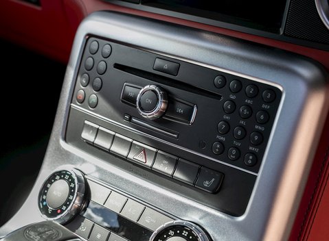 Mercedes-Benz SLS AMG 19