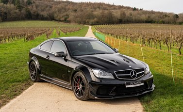 Mercedes-Benz C63 AMG BLACK SERIES 2