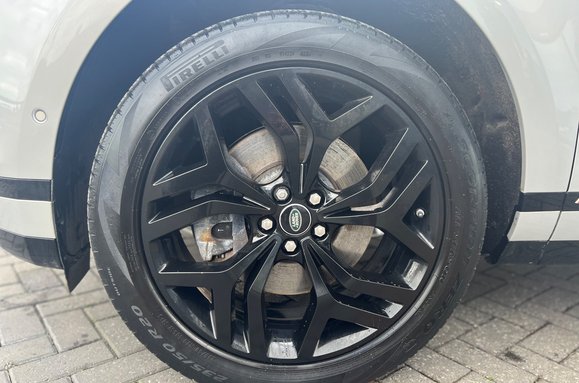 Land Rover Range Rover Evoque FIRST EDITION MHEV AUTO PAN ROOF 13