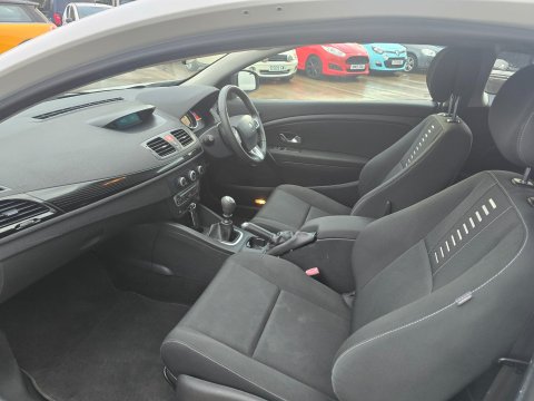 Renault Megane I-MUSIC VVT 5