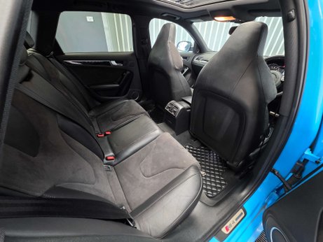 Audi RS4 4.2 FSI V8 Estate 5dr Petrol S Tronic quattro Euro 5 (450 ps) 24