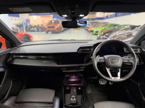 Audi RS3 2.5 TFSI Vorsprung Saloon 4dr Petrol S Tronic quattro Euro 6 (s/s) (400 ps) 2