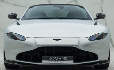 Aston Martin V8 Vantage 7