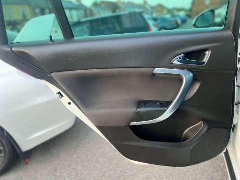 Vauxhall Insignia 2.0 CDTi SRi VX Line Nav Sports Tourer Euro 6 (s/s) 5dr 35