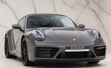 Porsche 911 Carrera GTS (992) 1