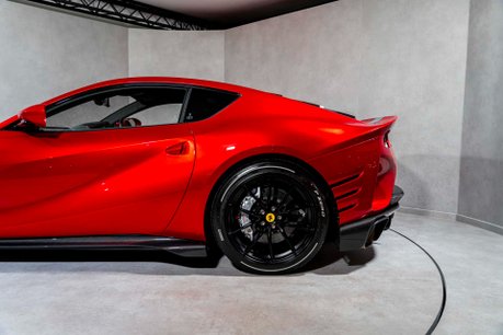 Ferrari 812 Competizione HUGE SPECIFICATION. 4-LAYER PAINT. CARBON FIBRE INT & EXT. TWO-TONE LIVERY. 10