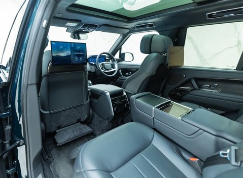 Land Rover Range Rover P530 SV 22