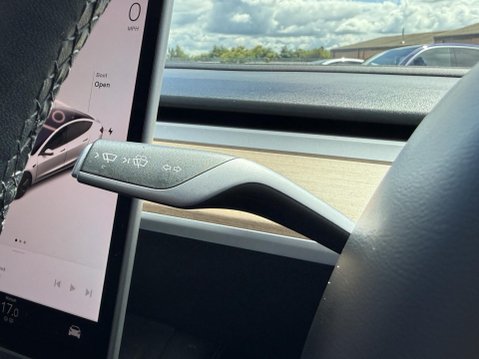 Tesla Model 3 Saloon 4dr Electric Auto RWD (241 bhp) 33