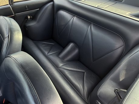 Aston Martin DB6 MANUAL 63