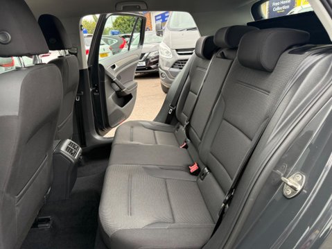 Volkswagen Golf 1.6 TDI SE Nav Euro 6 (s/s) 5dr 21