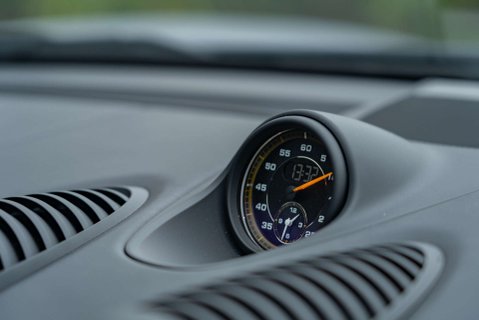 Porsche 718 GT4 PDK 16