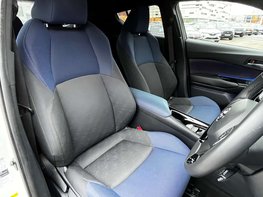 Toyota C-HR 1.8 C-HR-Dynamic HEV CVT 5dr 65