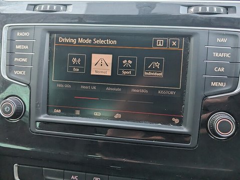 Volkswagen Golf GT TSI ACT BLUEMOTION TECHNOLOGY DSG 35