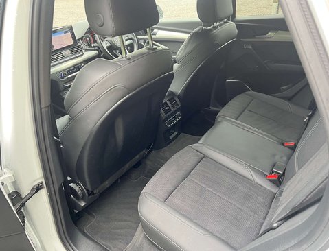 Audi Q5 2.0 Q5 S Line 40 TDI MHEV Quattro Semi-Auto 4WD 5dr 42