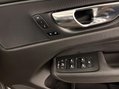 Volvo XC60 2.0 B4 MHEV Momentum Pro Auto AWD Euro 6 (s/s) 5dr 29