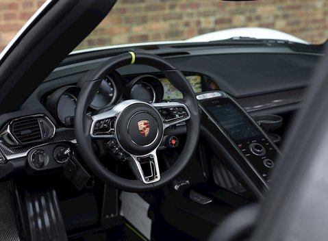 Porsche 918 Spyder 13