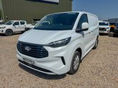 Ford Transit Custom SWB L1H1 Low Roof Limited 320 Air Con Alloys Sensors EURO 6 2