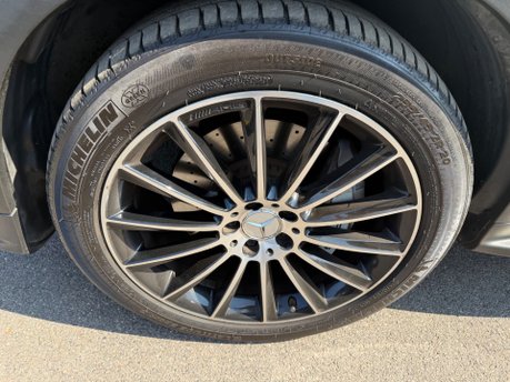 Mercedes-Benz GLC AMG GLC 43 4MATIC PREMIUM PLUS 17