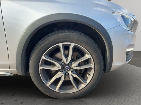 Volvo V60 2.0 D4 Lux Nav Auto Euro 6 (s/s) 5dr 72