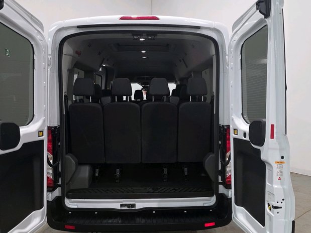 Ford Transit Transit 410 2.0L 130PS H2 14 Seater Trend 11