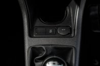 Volkswagen Up R-LINE 28