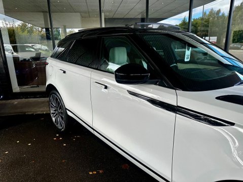 Land Rover Range Rover Velar 2.0 D200 MHEV R-Dynamic HSE Auto 4WD Euro 6 (s/s) 5dr 31