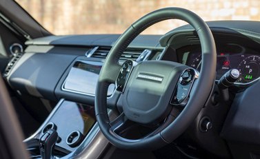 Land Rover Range Rover Sport 3.0 SDV6 HSE 11