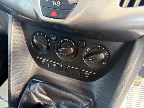 Ford Transit Connect 1.5 TDCi 210 Trend Panel Van 5dr Diesel Manual L2 H1 (124 g/km, 99 bhp) 42