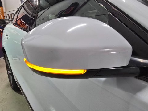 Jaguar F-Pace 3.0 D300 V6 S Auto AWD Euro 6 (s/s) 5dr 51