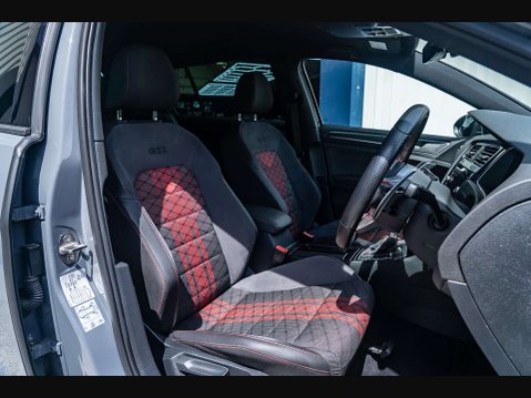 Volkswagen Golf 2.0 Golf GTi TCR Semi-Auto 5dr 10