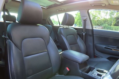 Kia Sportage 1.6 T-GDi JBL Black Edition SUV 5dr Petrol DCT Euro 6 (s/s) (174 bhp) 8
