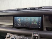 Land Rover Defender 2.0 Defender SE Auto 4WD 5dr 54