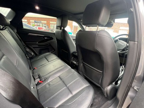Land Rover Range Rover Evoque 2.0 Range Rover Evoque R-Dynamic SE D Automatic 4WD 5dr *NATIONAL DELIVERY* 65