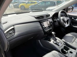 Nissan X-Trail 1.3 X-Trail Tekna DiG-T Semi-Auto 5dr 17