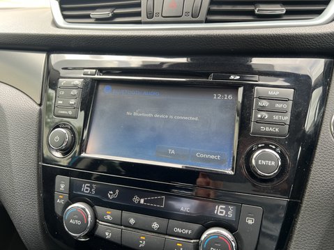 Nissan Qashqai (Sold) 1.5 dCi N-Connecta SUV 5dr Diesel Manual Euro 6 (s/s) (115 ps) 29