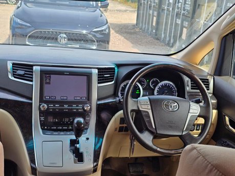 Toyota Alphard Auto+Hybrid+7Seats+Clean 13