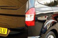 Ford Tourneo Courier TITANIUM 9