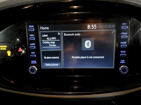 Toyota Aygo X 1.0 VVT-i Edge Hatchback 5dr Petrol x-shift Euro 6 (s/s) (72 ps) Air Con - 15