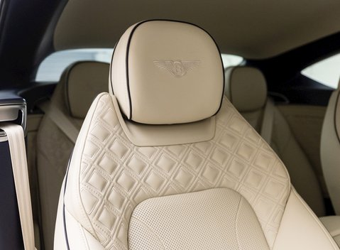 Bentley Continental GT W12 11