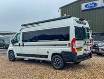 Auto-Sleepers Warwick Duo 2 Berth|2 Belt|Kitchen|Awning|AUTOMATIC|VANLUX 52