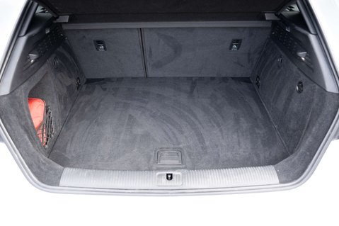 Audi RS3 2.5 RS 3 Sportback TFSI Quattro Semi-Auto 4WD 5dr 65
