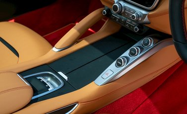 Ferrari GTC4 Lusso 26