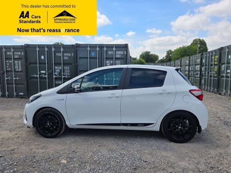 Toyota Yaris 1.5 VVT-h GR SPORT Hatchback 5dr Petrol Hybrid E-CVT Euro 6 (s/s) (100 ps) 4