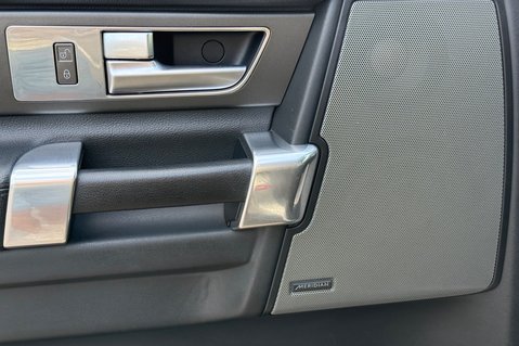 Land Rover Discovery SDV6 SE TECH - ULEZ COMPLIANT -FULL LR SERVICE HISTORY - 9 SERVICES -TOWBAR 23