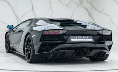 Lamborghini Aventador S LP 740-4 9